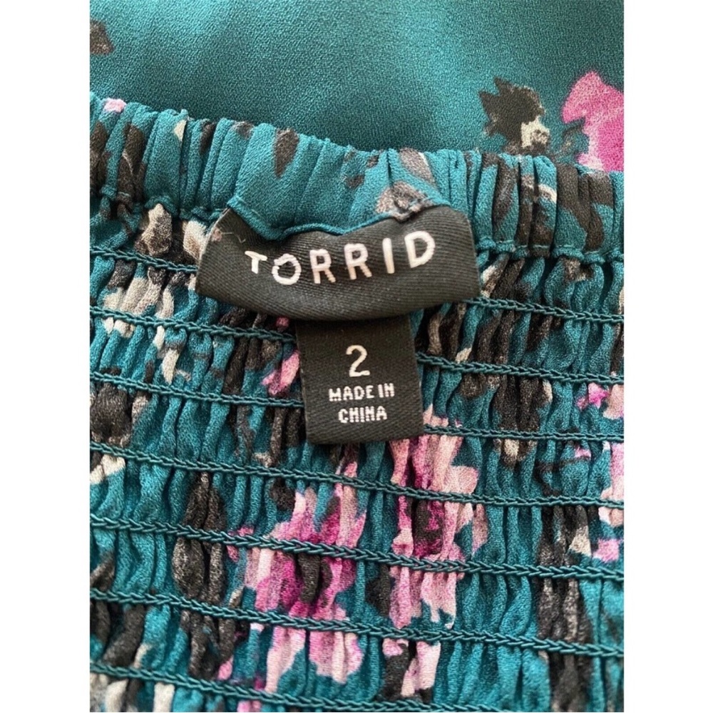 Cold Shoulder Smocked Blouse - Picture 16 of 16